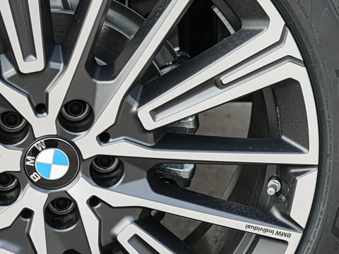 2025�� xDrive25Li M�˶���ҹ��װ