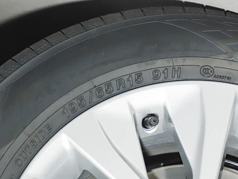 2026�� 1.8L ˫�� �ȷ��