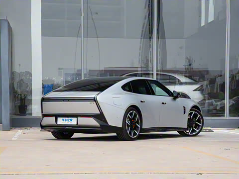 2025�� 702 ������ Ultra