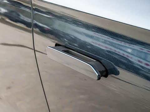 2027�� 2.0T ˫������������