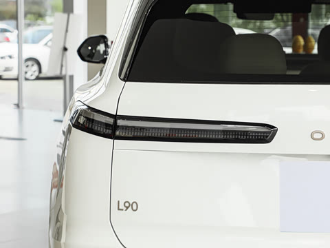 2025�� Max ������