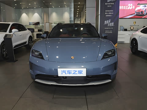 2026�� Taycan 4 Cross Turismo