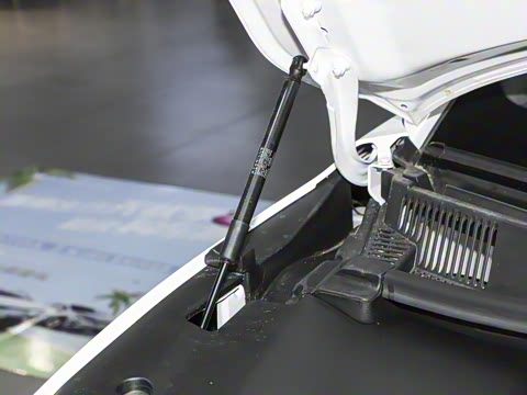 2025�� 735MAX 175kW