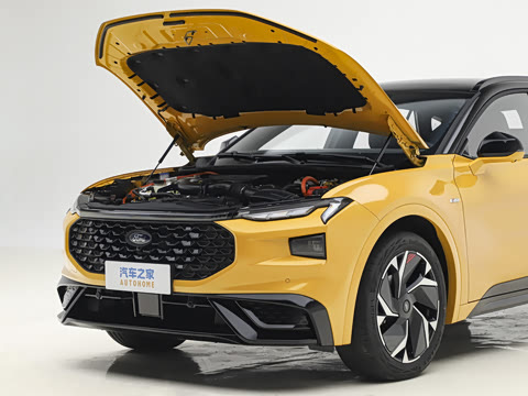 2026�� 2.0T EcoBoost  E �춯  �˶��� ST-Line