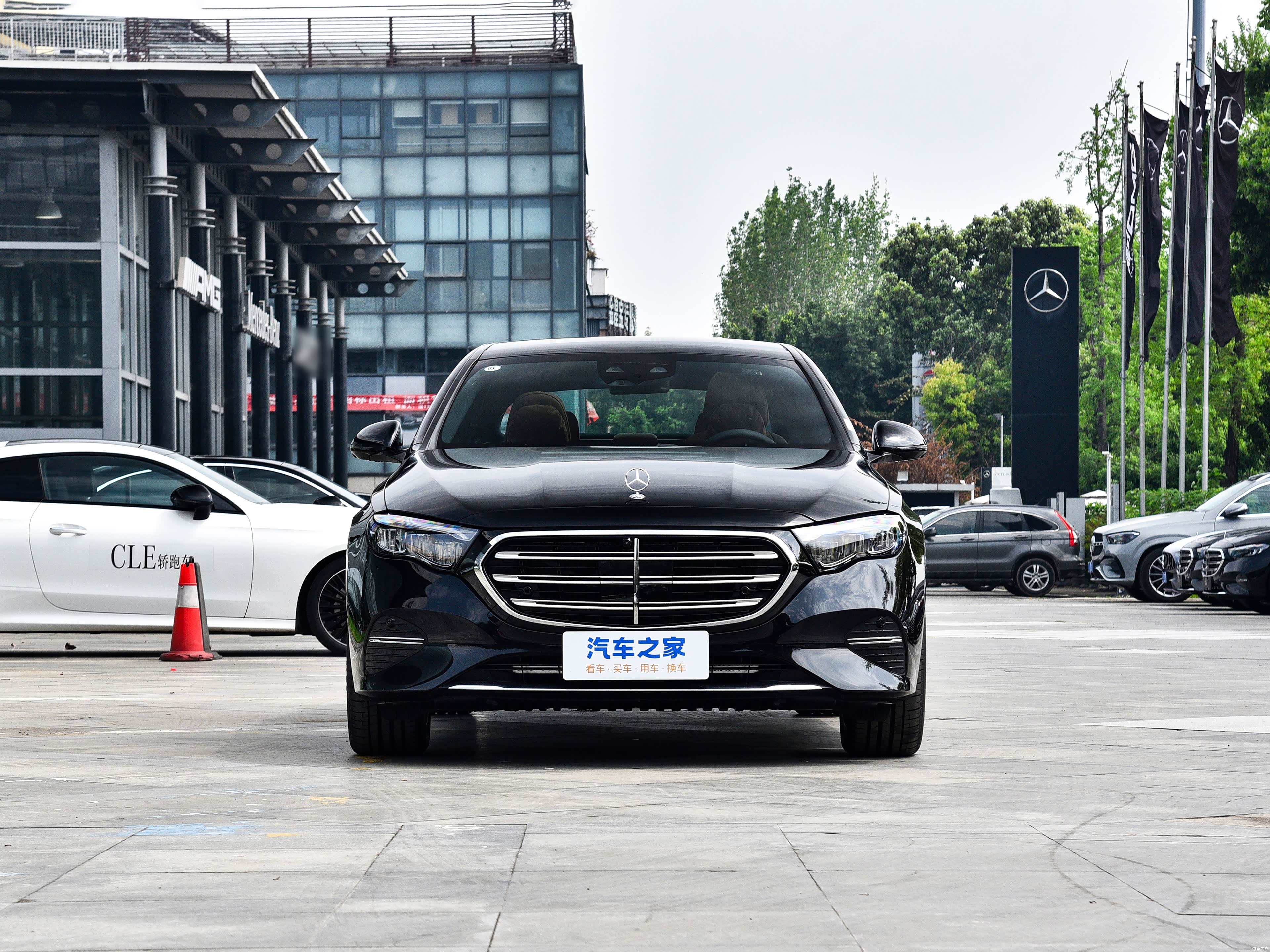 Mercedes-Benz E, миниатюра 2