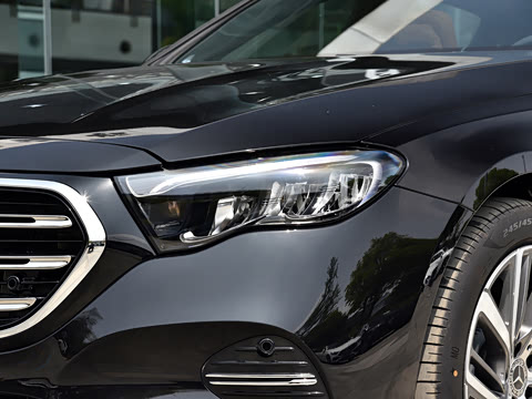 2026�� �Ŀ�� E 300 L ʱ����