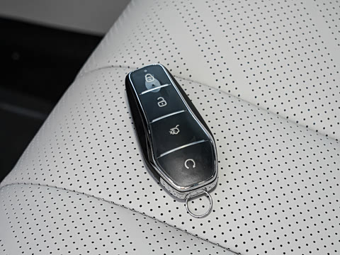 2026�� EV 710KM ��Խ��