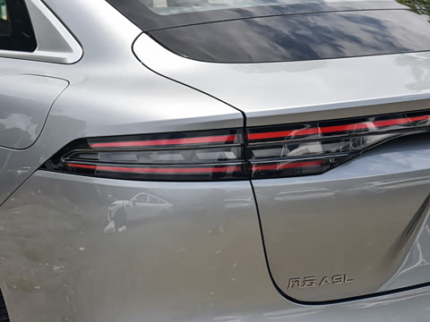 2027�� 260 MAX