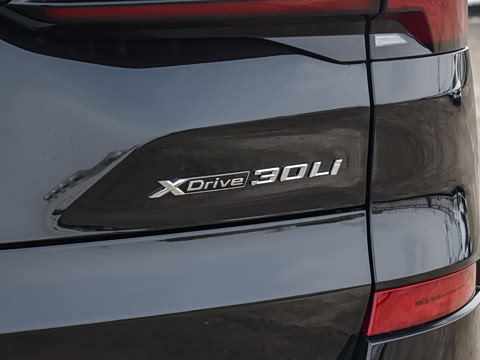 2026�� �Ŀ� xDrive 30Li ������M�˶���ҹ��װ