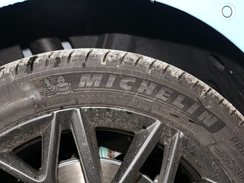 2025�� EV 701KM�����״�������