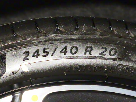 2025�� Զ����װ�޶��� 100kWh Touring