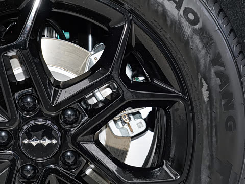 2025�� 501KM ����Ultra��