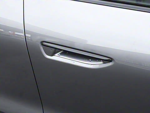 2026�� TFSI quattro 150kW �׷�������