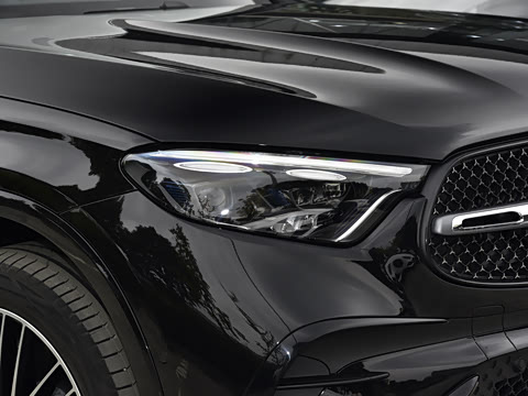 2026�� GLC 300 L 4MATIC ������