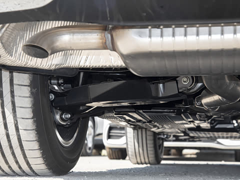 2026�� GLC 300 L 4MATIC ������ 5��