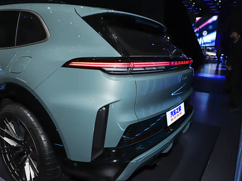 2026�� Cayenne Turbo Electric