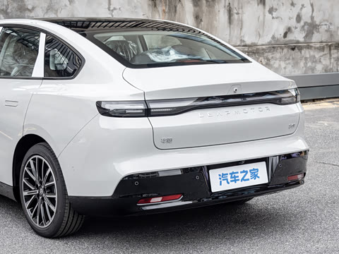 2027�� 590������
