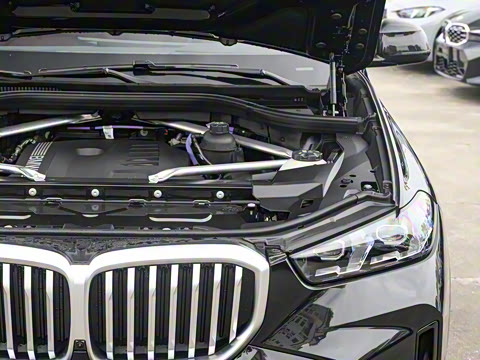 2025�� xDrive 40Li ������M�˶���ҹ��װ