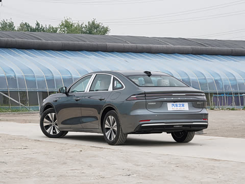 2026�� EM-i 235km ̽��+��