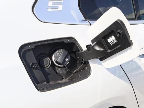 2026�� 530Li ������ M�˶���װ