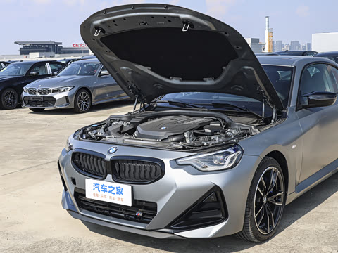 2025�� M240i xDrive