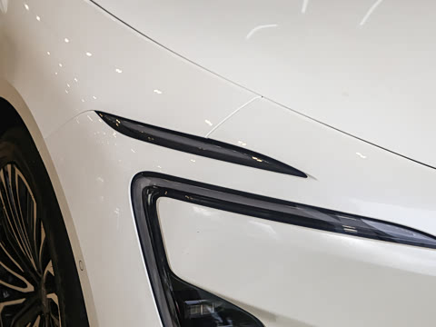 2025�� �Ŀ� Max�����