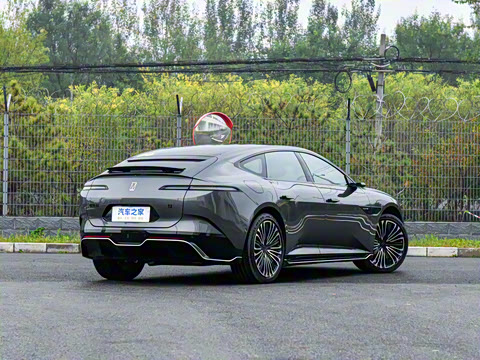 2026�� Ultra ���̰�