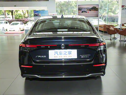 2025�� 2.0L e:PHEV ����