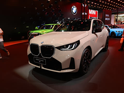 2025�� M50 xDrive