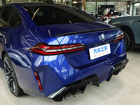 2025�� M5