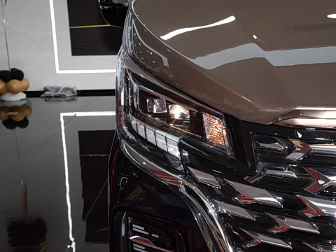 2026�� ����KL900˫ƴ