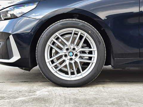 2026�� �Ŀ� 525Li ������װ
