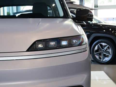 2025�� ����SMART�� 64.2kWh