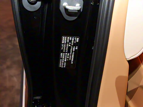 2026�� 4.0T ����콢�� 4��