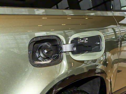 2025�� 90 3.0T P400 X-Dynamic HSE