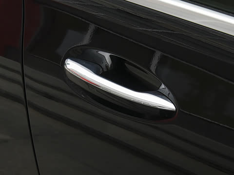 2026�� C 260 L �˶��ر��