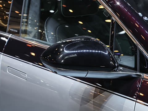 2025�� 102kWh ��ƽ���ر��