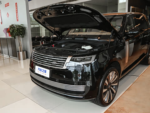 2025�� 3.0 L6 400PS SV���ٴ����ӳ��� 4��