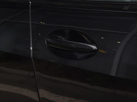 2026�� �Ŀ� xDrive 40Li ������M�˶���ҹ��װ