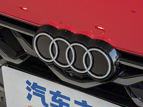 2026�� TFSI quattro 150kW �����޶���