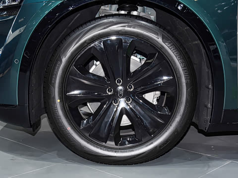 2026�� ���� Max+(896�߼����״