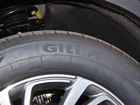 2025�� 2.0T ����������