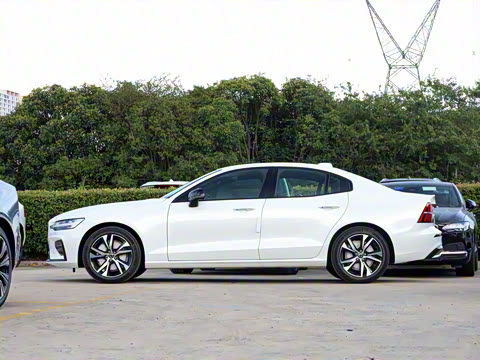 2026�� B4 ��Զ�˶���