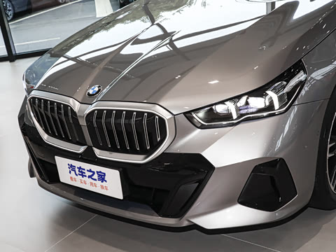 2026�� 530Li ������ M�˶���װ