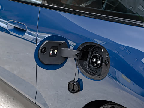 2026�� 466km COOPER E ������