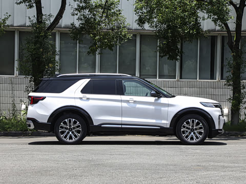 2027�� 2.3T EcoBoost �����ѽ�� 6��