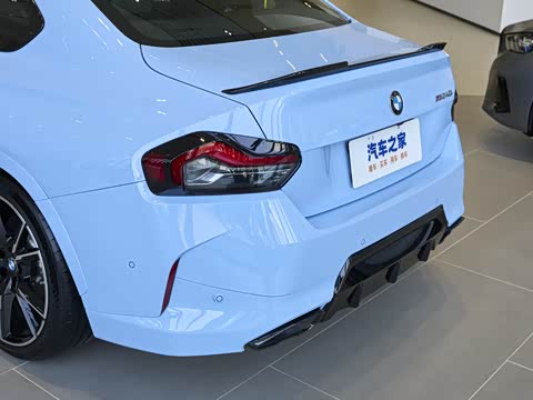 2026�� M240i xDrive