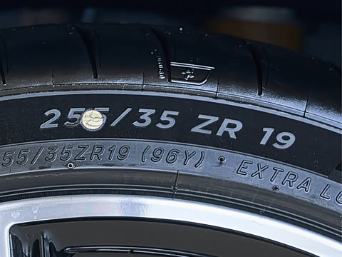 2026�� M240i xDrive