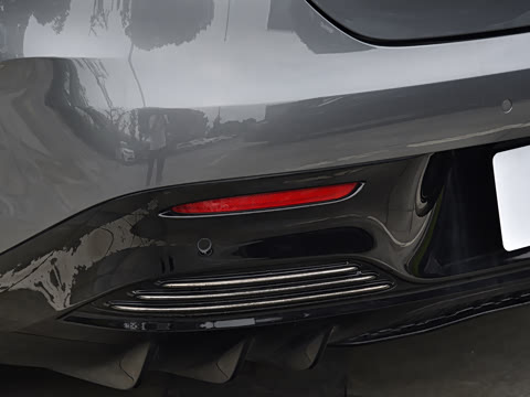 2023�� AMG EQE 53 4MATIC+