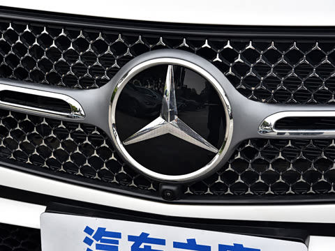 2026�� GLC 300 L 4MATIC ������